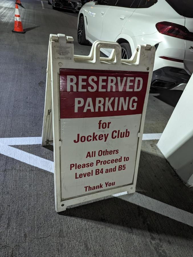Suites At Jockey Club Las Vegas Exterior photo