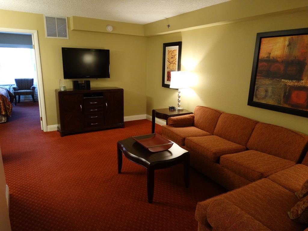 Suites At Jockey Club Las Vegas Exterior photo